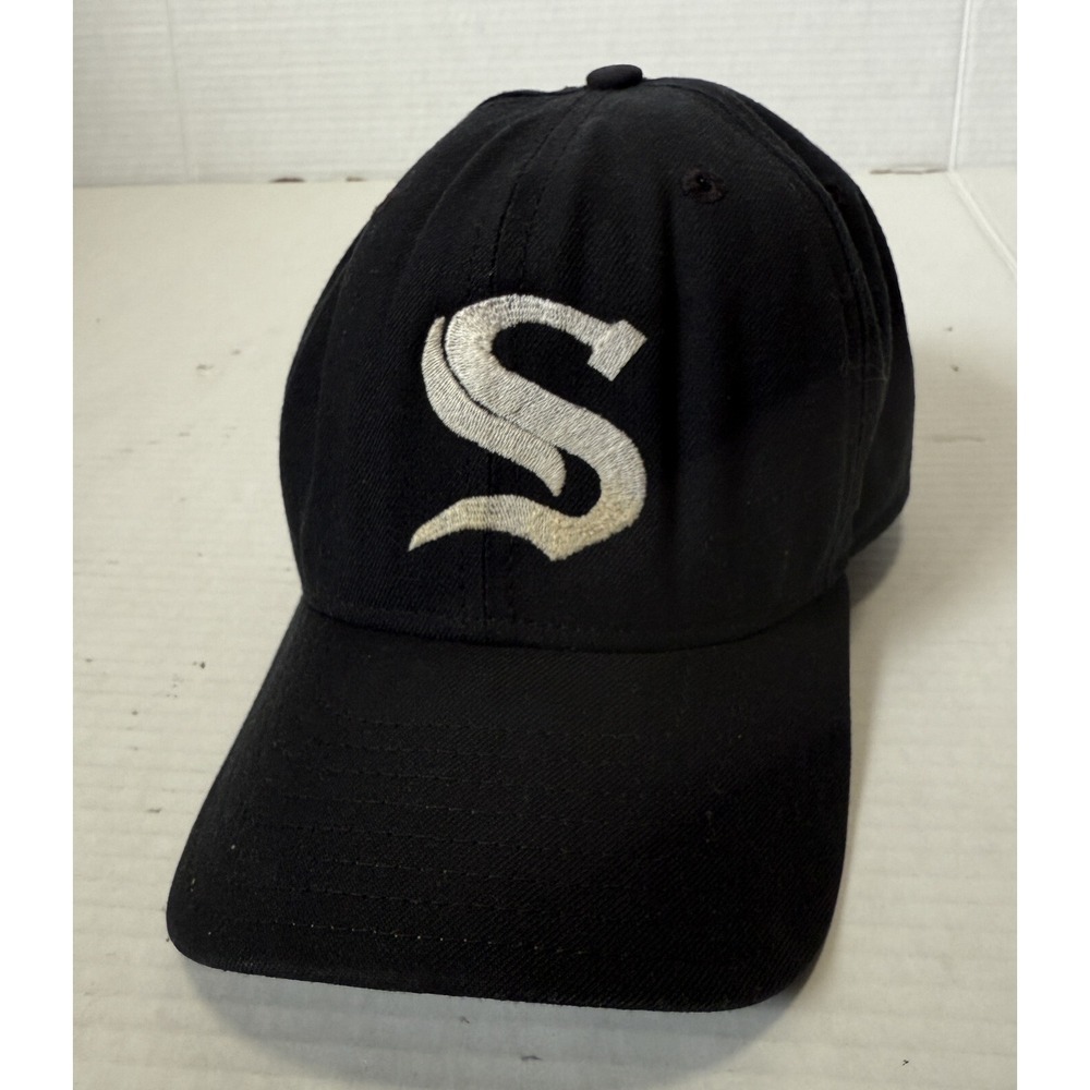 CHICAGO WHITE SOX - New Era Pro Model Mad in USA Baseball Cap Hat - Size 7 1/4
